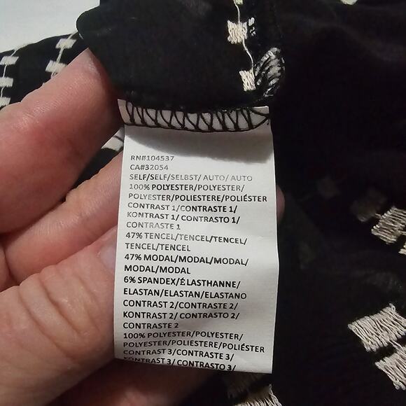 Tiny abstract embroidered split neck sleeveless tunic black & white size XS - Picture 12 of 14